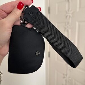 New Lululemon black pouch wristlet wallet